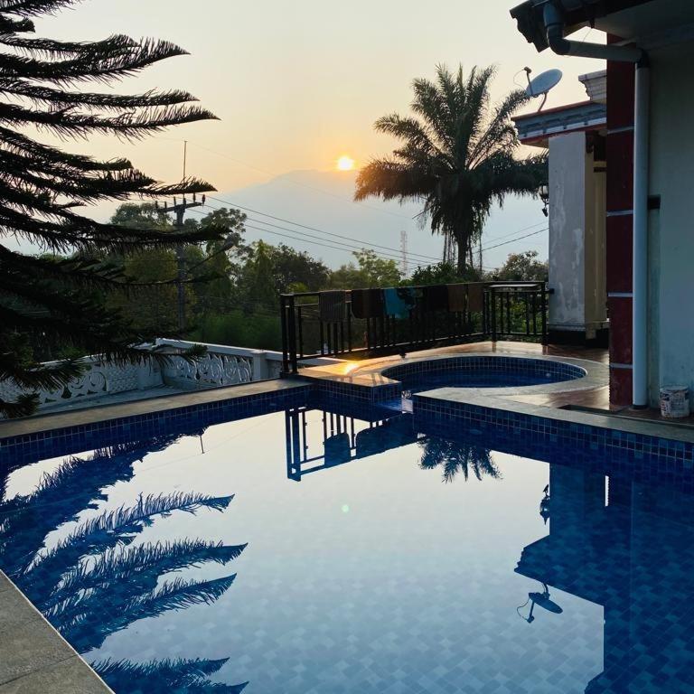 Villa Bravira Cisarua Exterior foto